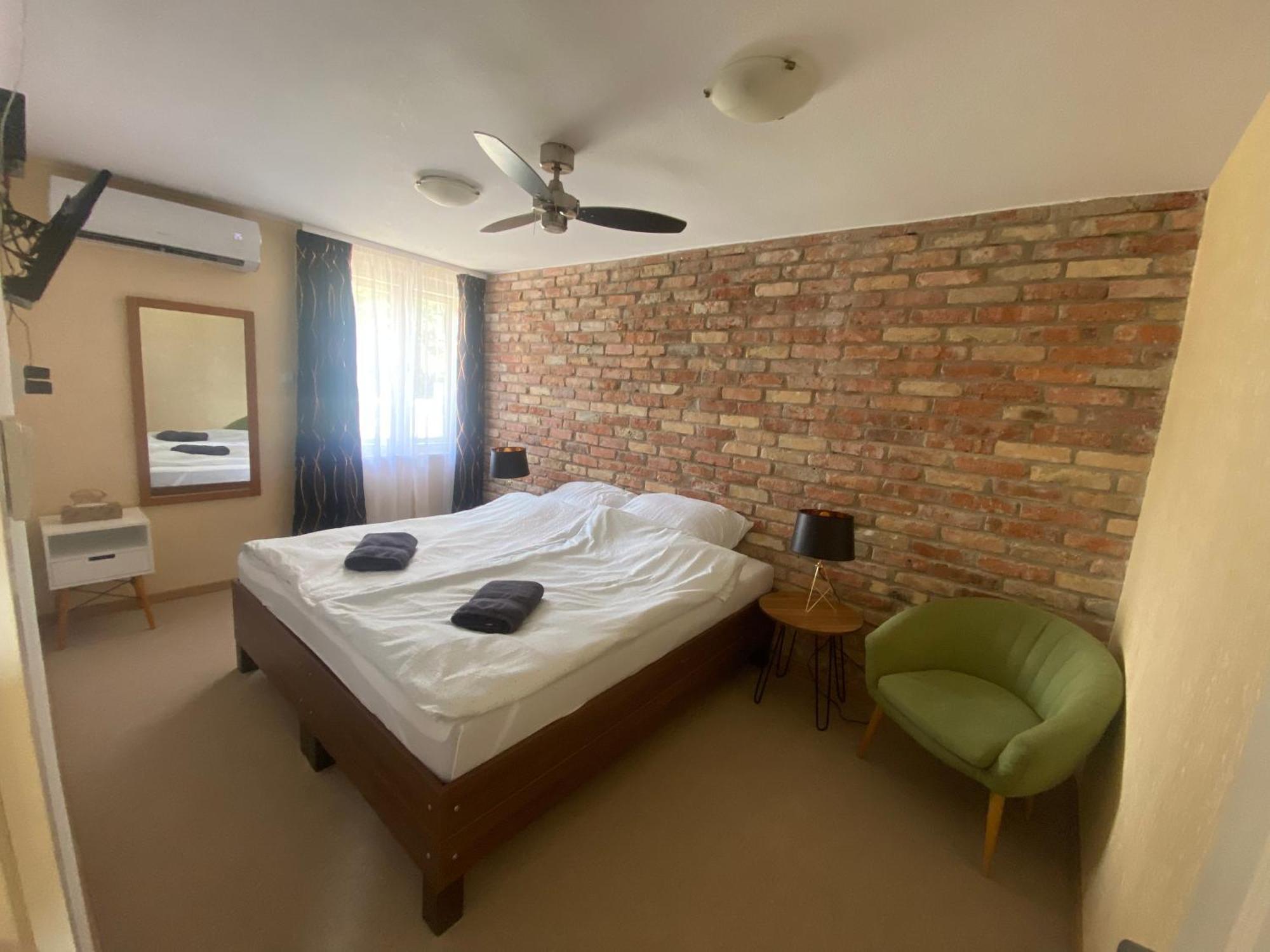 Summer Apartments Tiszakécske 外观 照片